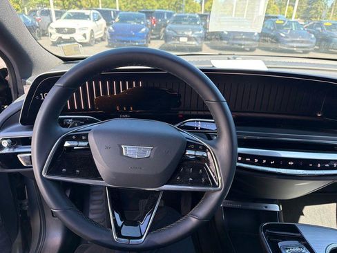 Used 2024 Cadillac Lyriq Tech AWD/4WD image 14