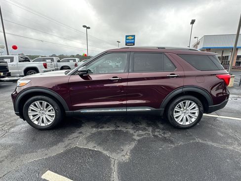 Used 2022 Ford Explorer Limited w/ Equipment Group 301A image 9