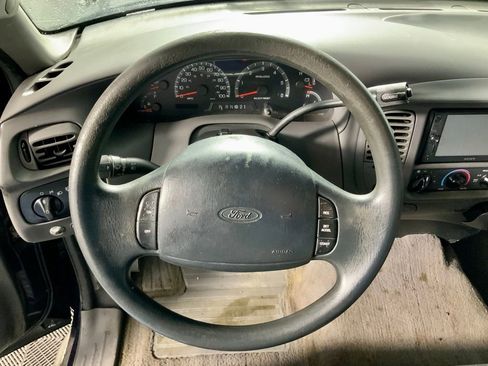 Used 2001 Ford F150 XLT image 18