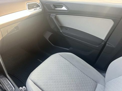 Used 2020 Volkswagen Tiguan S FWD image 13