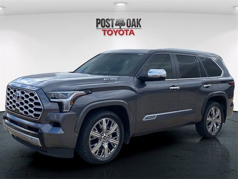 Used 2024 Toyota Sequoia Capstone image 3