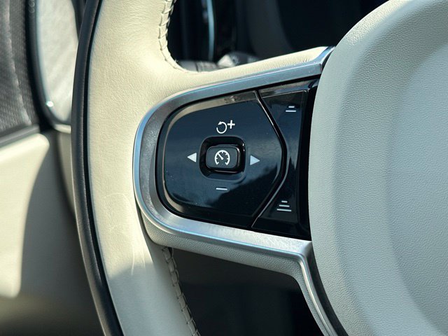 Certified 2024 Volvo XC60 T8 Plus w/ Climate Package AWD/4WD image 26