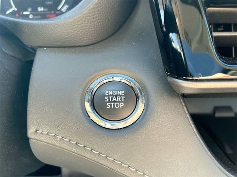 Used 2023 Toyota Highlander Limited image 41