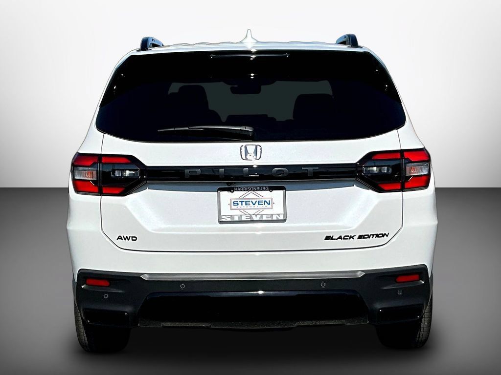 New 2026 Honda Pilot Black Edition image 5