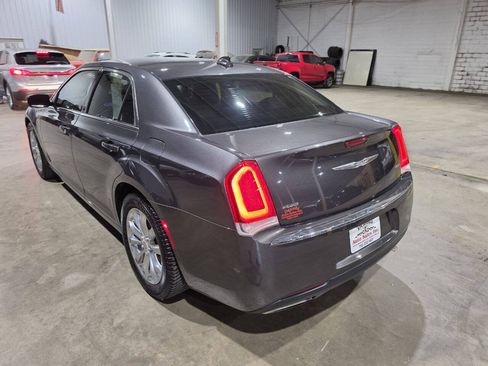 Used 2016 Chrysler 300 Limited AWD/4WD image 9