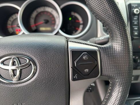 Used 2014 Toyota Tacoma PreRunner image 22