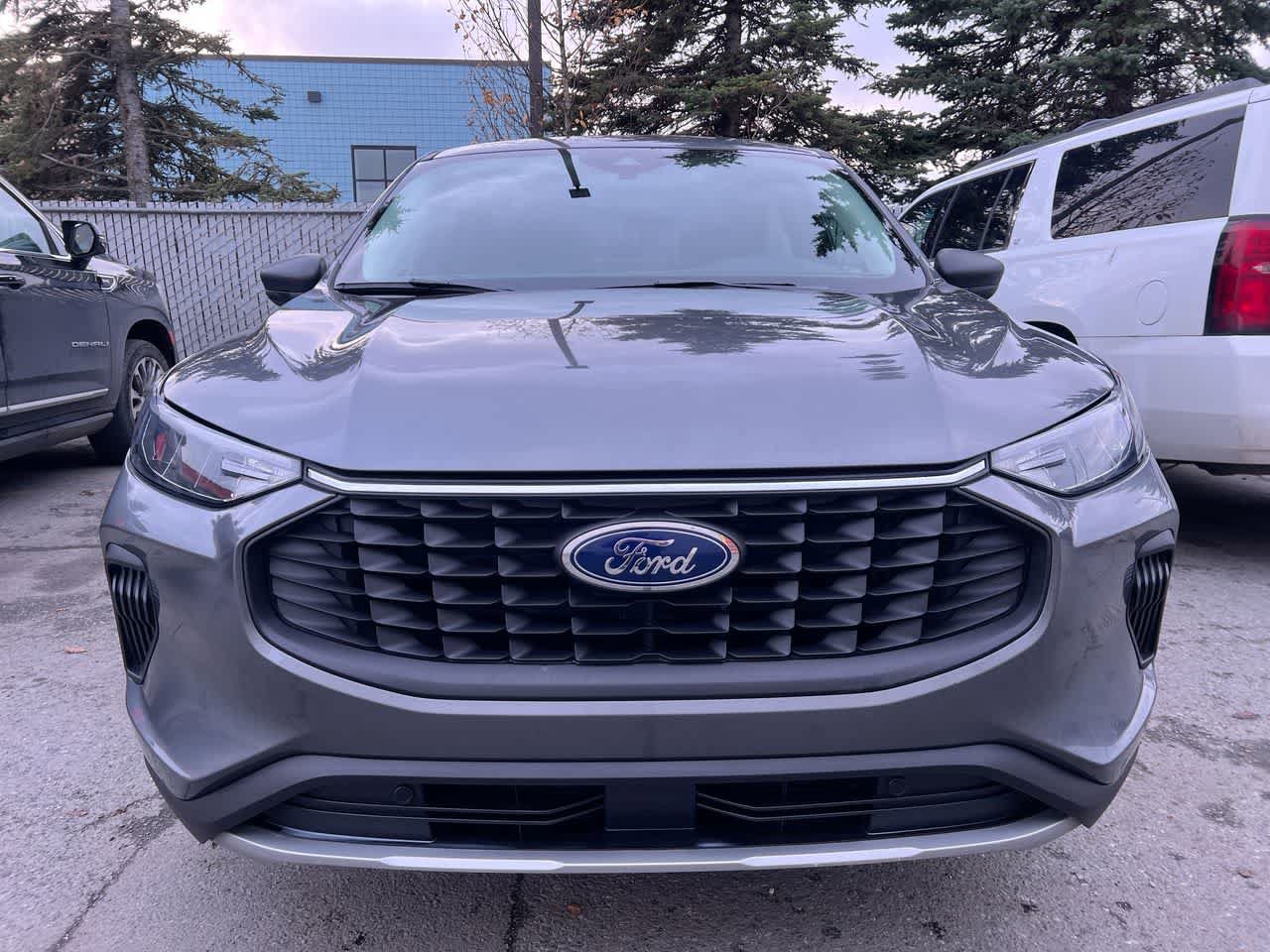 Used 2025 Ford Escape Active AWD/4WD image 29