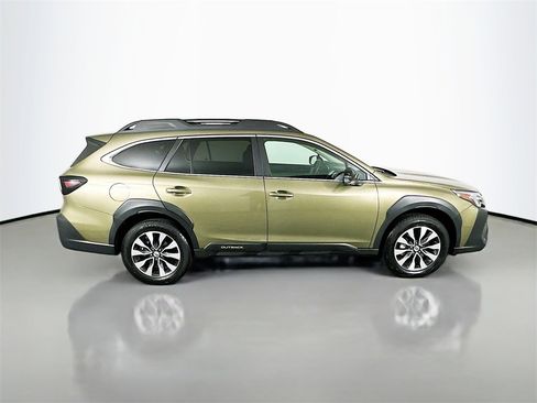 Used 2024 Subaru Outback Limited image 8