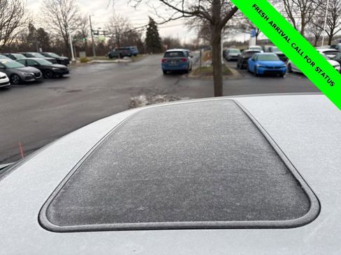 Used 2015 Toyota Camry XLE image 12