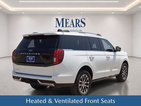 Used 2025 Ford Expedition Platinum AWD/4WD image 6