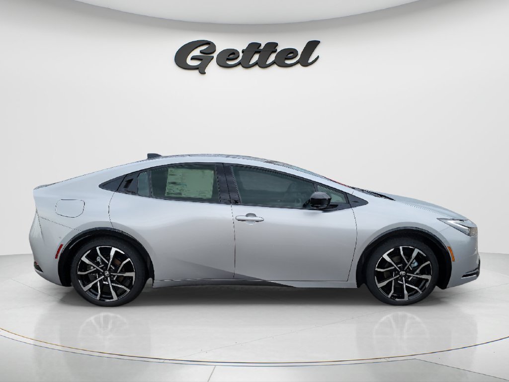 New 2027 Toyota Prius Plug-In Hybrid w/ Limited Premium Package FWD image 4