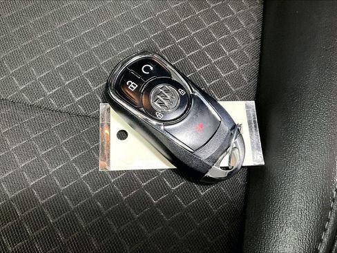 Used 2022 Buick Encore Preferred w/ Safety Package image 10