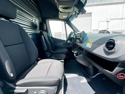 New 2026 Mercedes-Benz Sprinter 3500 image 23