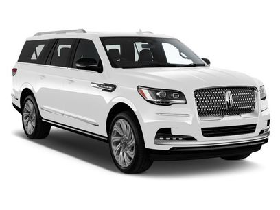 Used 2024 Lincoln Navigator Reserve w/ Monochromatic Package