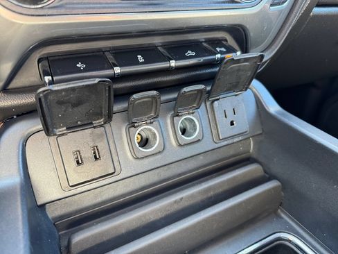 Used 2017 Chevrolet Silverado 1500 LTZ w/ Sport Package AWD/4WD image 25