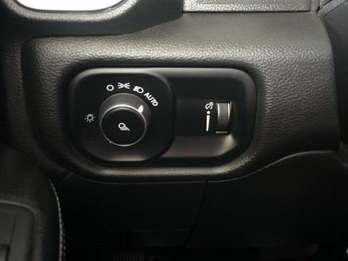 Used 2021 RAM 2500 Big Horn image 31