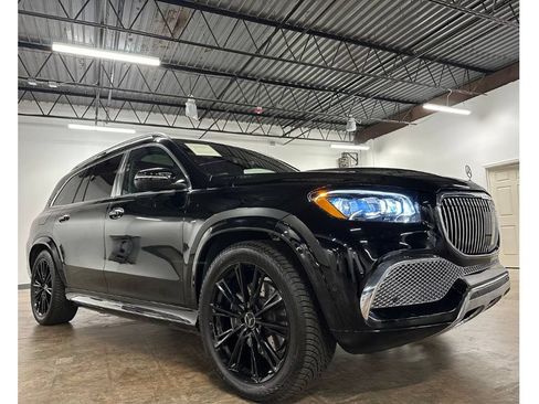 Used 2023 Mercedes-Benz Maybach GLS 600 4MATIC image 7