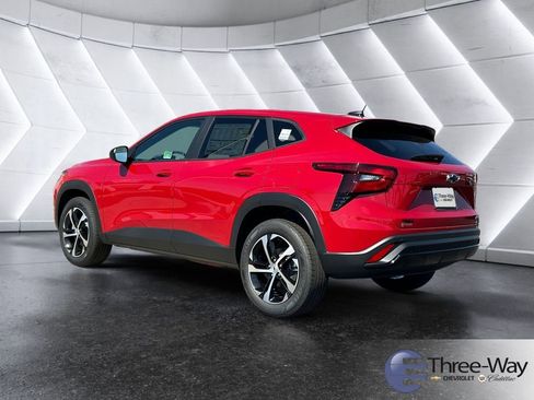 New 2026 Chevrolet Trax RS FWD image 2