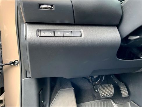 Used 2025 Nissan Pathfinder Rock Creek AWD/4WD image 33