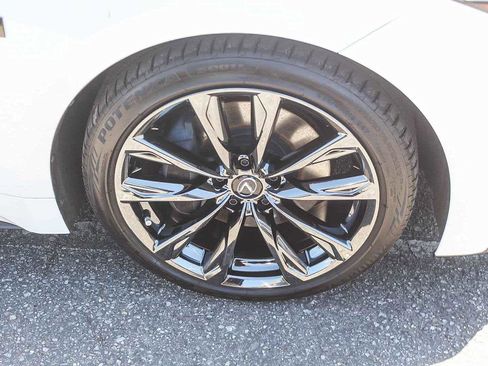 Used 2025 Lexus IS 350 F Sport RWD image 9