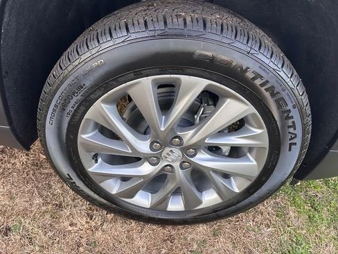 New 2025 Buick Enclave Preferred w/ Power Package image 13