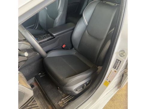 Used 2024 Toyota Prius Limited image 5