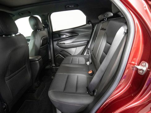 Used 2023 Chevrolet TrailBlazer RS w/ Sun and Liftgate Package image 11