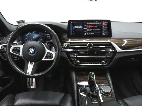 Used 2023 BMW M550i xDrive w/ Parking Assistance Package image 21