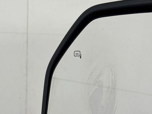 Used 2023 Ford F350 XLT image 19