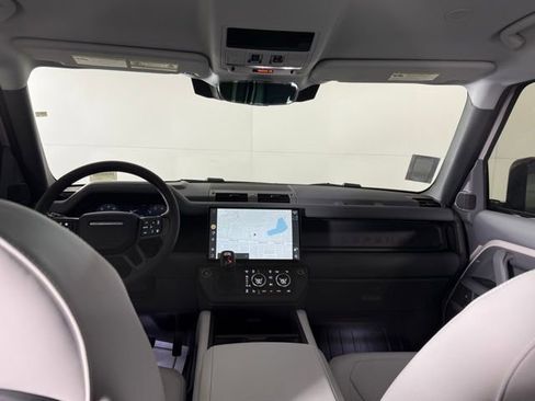 New 2026 Land Rover Defender 110 X-Dynamic SE AWD/4WD image 27
