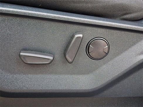 Certified 2022 Ford F150 XLT w/ Equipment Group 302A High image 26