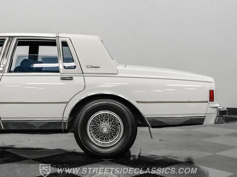 Used 1987 Chevrolet Caprice Classic Brougham image 24