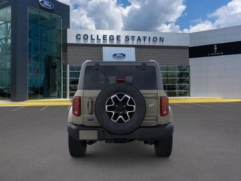 New 2025 Ford Bronco Outer Banks image 5