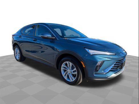 Certified 2024 Buick Envista Preferred w/ Convenience I Package image 2