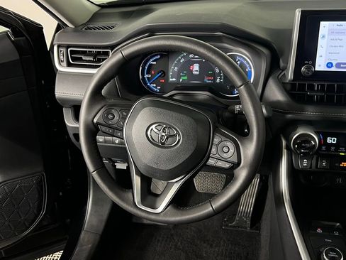 Used 2024 Toyota RAV4 XLE image 15