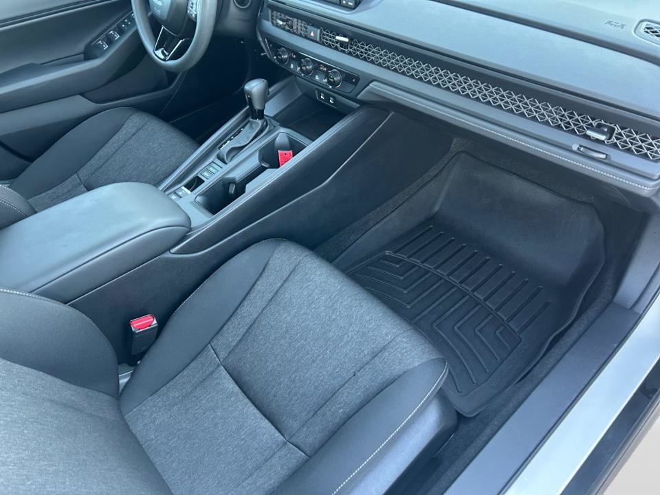 Certified 2024 Honda Accord EX image 32