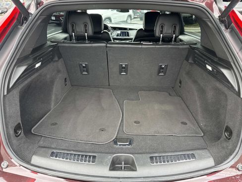 Used 2023 Cadillac XT4 Premium Luxury image 27