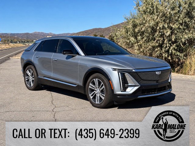 Used 2024 Cadillac Lyriq Luxury AWD/4WD image 7