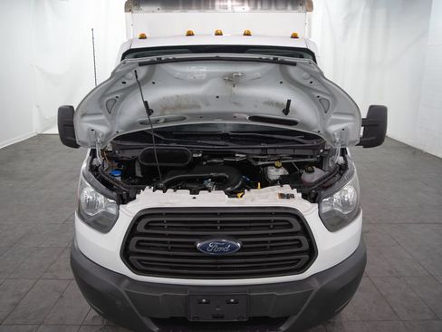 Used 2017 Ford Transit 250 138 RWD image 3