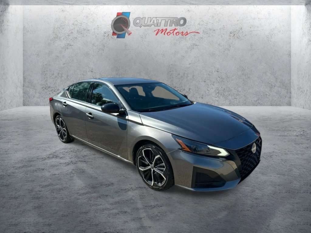 Used 2023 Nissan Altima 2.5 SR FWD image 8