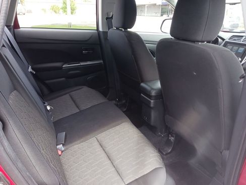 Used 2025 Mitsubishi Outlander Sport ES AWD/4WD image 20