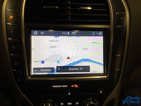 Used 2020 Lincoln Nautilus Reserve image 46