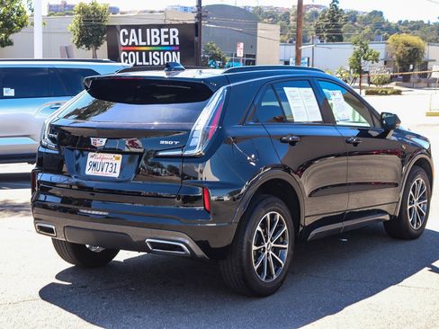 Used 2024 Cadillac XT4 Sport w/ Cold Weather Package FWD image 9