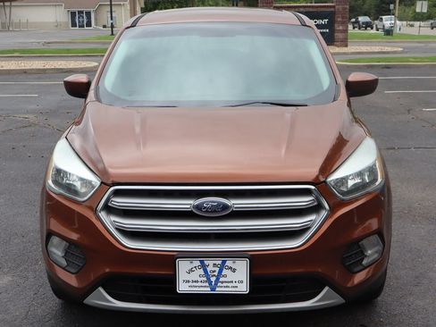 Used 2017 Ford Escape SE w/ SE Cold Weather Package AWD/4WD image 12