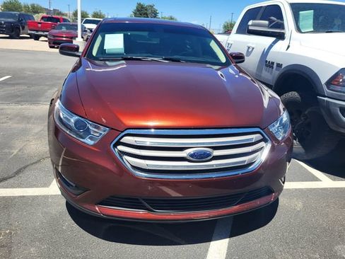 Used 2016 Ford Taurus SEL FWD image 2