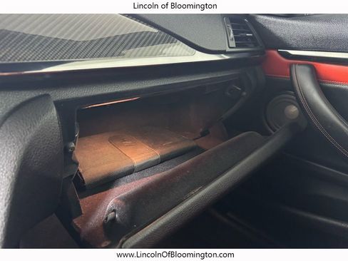 Used 2015 BMW M4 Convertible image 41