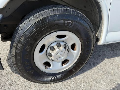 Used 2019 Chevrolet Express 2500 w/ Driver Convenience Package image 20