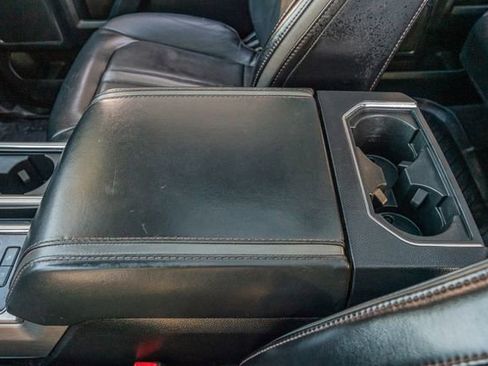 Used 2019 Ford F150 Platinum w/ Equipment Group 701A Luxury image 32