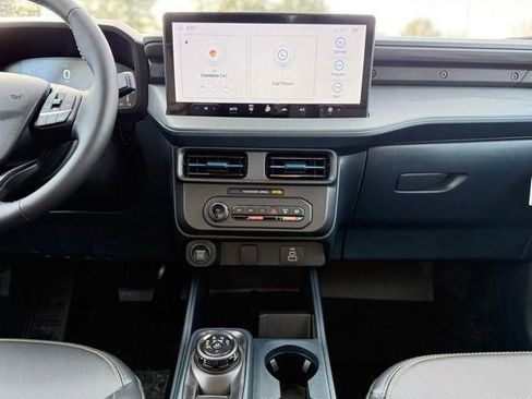 New 2026 Ford Maverick Lobo image 22