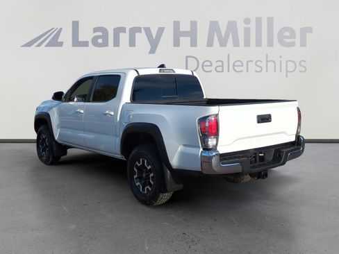 Used 2023 Toyota Tacoma TRD Off-Road image 3